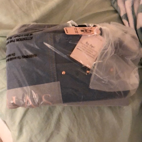 Victoria’s Secret denim tote bag - Picture 2 of 3